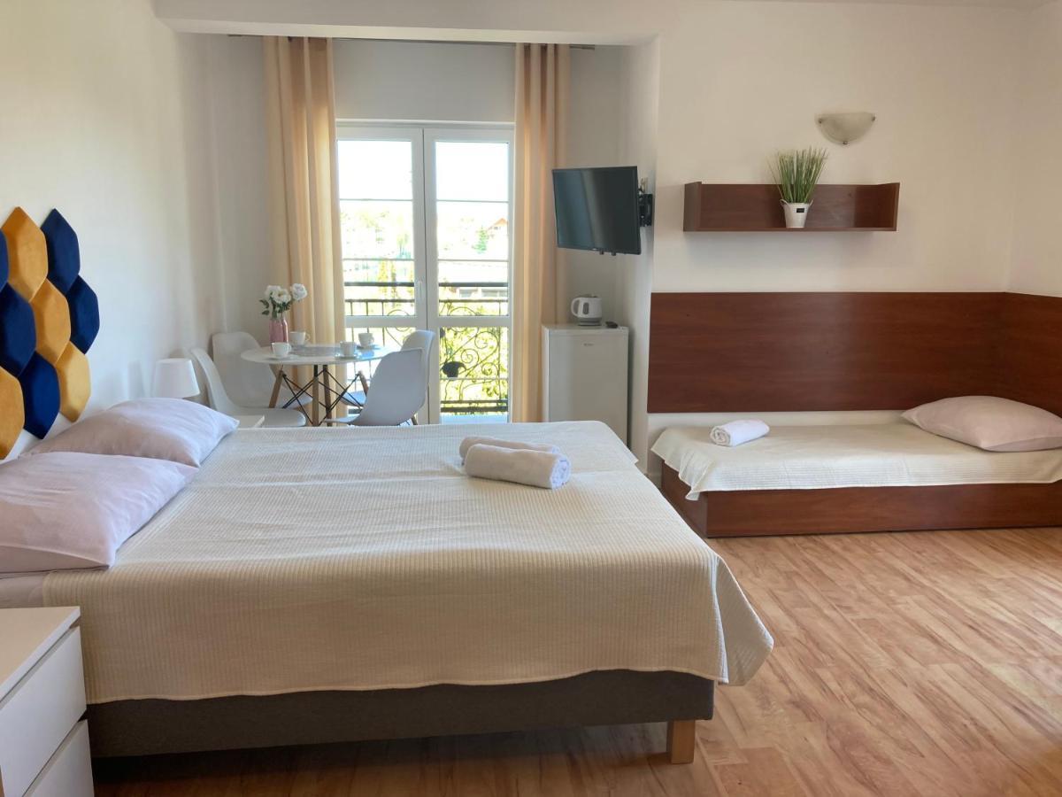 Osrodek Wczasowy Magnat Bed & Breakfast เวบา ภายนอก รูปภาพ
